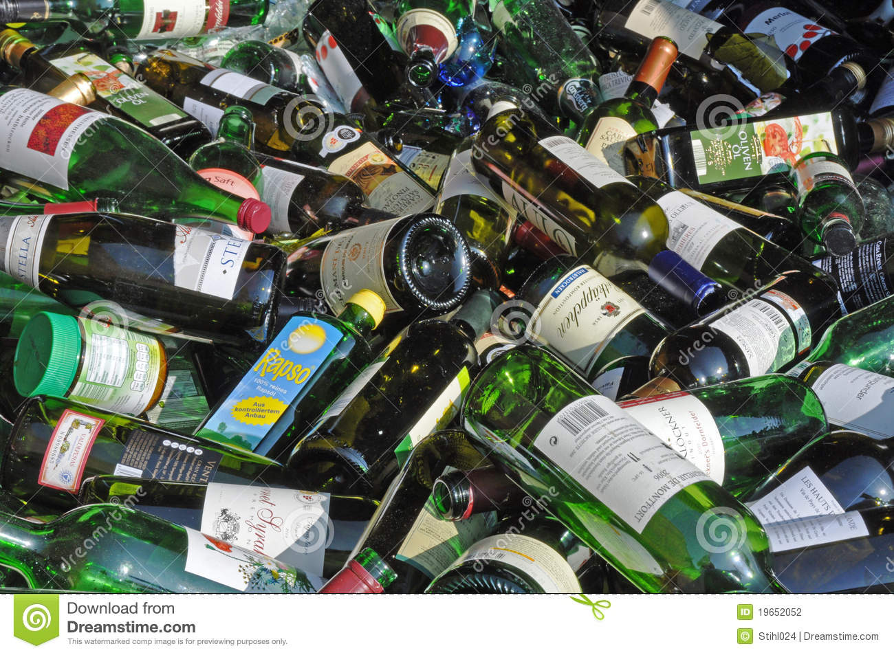 glass-bottles-recycling-19652052